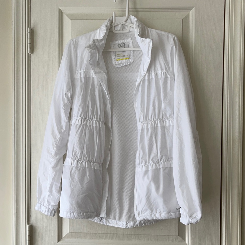 Avalanche White Jacket. Size: Small - image 2